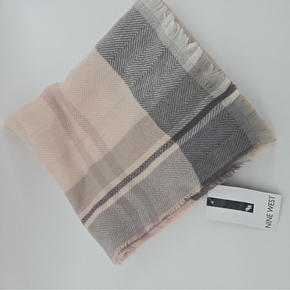 Nine West Women Scarf Wrap 46" x 46" Plaid Classic Old Money Heritage Equestrian
